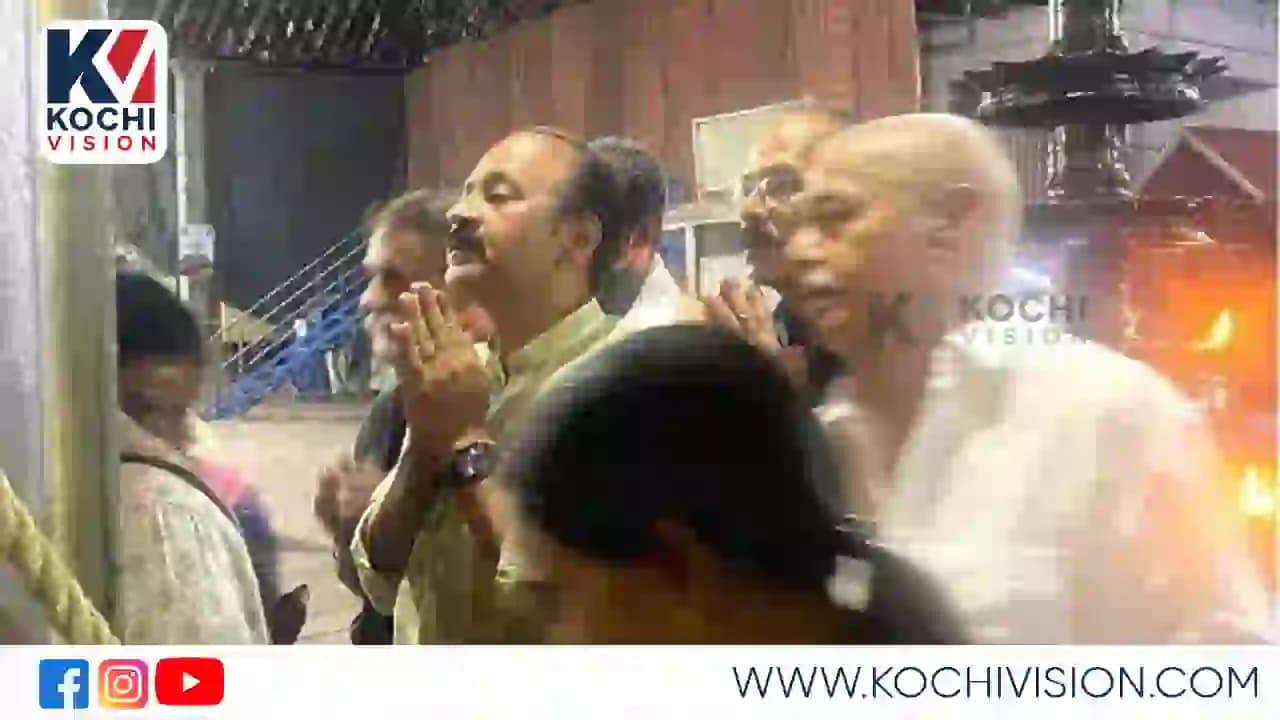 തിരഞ്ഞെടുപ്പ് തിരക്കുകൾക്ക് പിന്നാലെ വി.ഡി. സതീശൻ ചോറ്റാനിക്കരയിൽ; യു.ഡി.എഫ് നൂറ് സീറ്റ് കടക്കുമെന്ന് പ്രതിപക്ഷ നേതാവ്