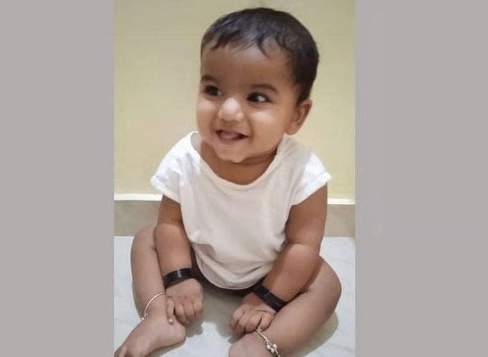 പെരുമ്പാവൂരിൽ റംബൂട്ടാൻ തൊണ്ടയിൽ കുടുങ്ങി ഒരു വയസുള്ള കുഞ്ഞ് മരിച്ചു