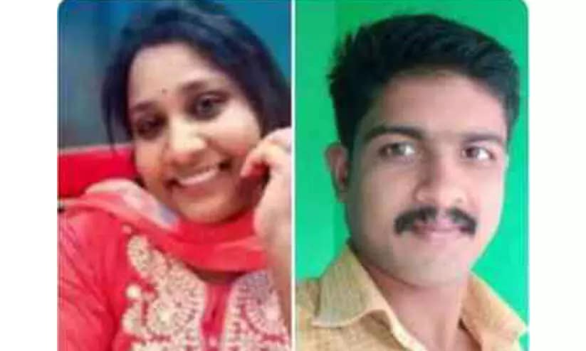 വിവാഹം കഴിക്കണമെന്ന് നിർബന്ധിച്ച യുവതിയെ ഷാൾ മുറുക്കി കൊന്നു